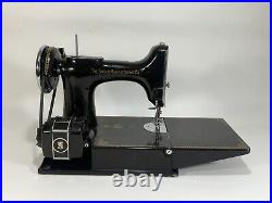 1934 Singer 221 Featherweight Portable Electric Sewing Machine NEED BELT