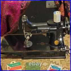 1947 Singer Portable Electric Sewing Machine 221-1 Simanco 45713 AH211223