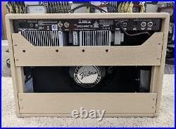 Fender Super-Sonic 22 Vintage Blonde Re-Issue Combo Tube Guitar Amplifier Demo