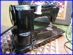 SINGER SEWING MACHINE 301A SLANT O MATIC With HARDSIDE CASE