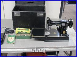 Singer Portable Electric Sewing Machine 221-1 With Original Case ested
