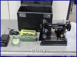 Singer Portable Electric Sewing Machine 221-1 With Original Case ested