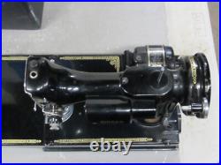 Singer Portable Electric Sewing Machine 221-1 With Original Case ested