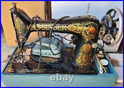 Singer Sewing Machine with Case, Working Antique/ Vintage Portable Electric