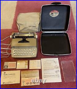 Smith-Corona / Electra 210-220 Electric Portable Typewriter