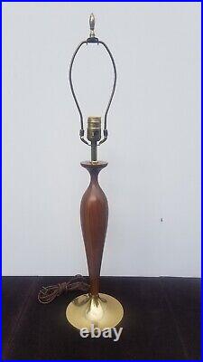 Tony Paul for Westwood Industries Lamp 28.5 Vintage Walnut MCM Brass Table Lamp