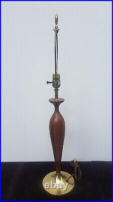 Tony Paul for Westwood Industries Lamp 28.5 Vintage Walnut MCM Brass Table Lamp