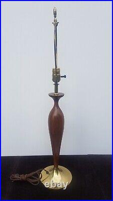 Tony Paul for Westwood Industries Lamp 28.5 Vintage Walnut MCM Brass Table Lamp