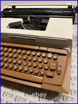 VINTAGE 1976 Smith-Corona Coronamatic 8000 Electric Typewriter with Cover TESTED