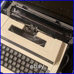 VINTAGE SCM SMITH-CORONA BLUE ELECTRA 220 ELECTRIC PORTABLE TYPEWRITER with CASE