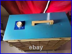 Vintage 12 In Lakewood 2 Speed Portable Blue Box Fan MCM Works Good S122 S-122