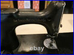 Vintage Singer 221-1 Portable Electric Sewing Machine 1935 AE003845 Accessories