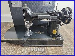 Vintage Singer Featherweight Portable Electric Sewing Machine 221-1 Case Pedal