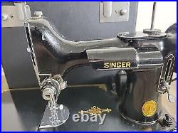 Vintage Singer Featherweight Portable Electric Sewing Machine 221-1 Case Pedal