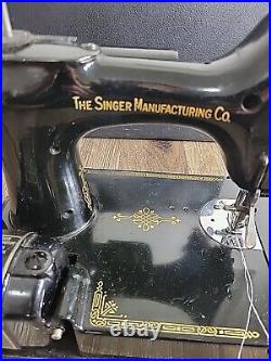 Vintage Singer Featherweight Portable Electric Sewing Machine 221-1 Case Pedal