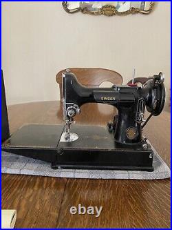 Vintage Singer Portable Electric Sewing Machine Featherweight 221-1