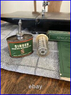 Vintage Singer Portable Electric Sewing Machine Featherweight 221-1