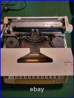 Vintage Singer T-85 Electric Portable Typewriter with Hard Case