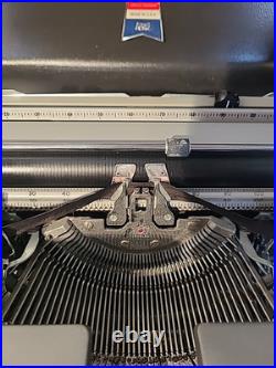 Vintage Smith Corona Electra 120 Electric Typewriter, Incl Case & Key, Works