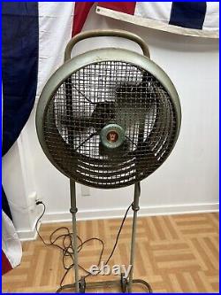 Vintage WESTINGHOUSE Floor Fan standing industrial metal portable blade cage 50s