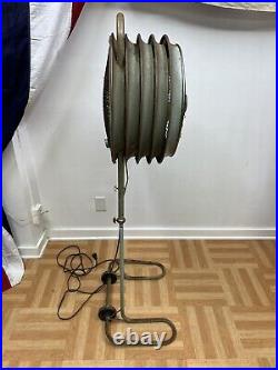 Vintage WESTINGHOUSE Floor Fan standing industrial metal portable blade cage 50s