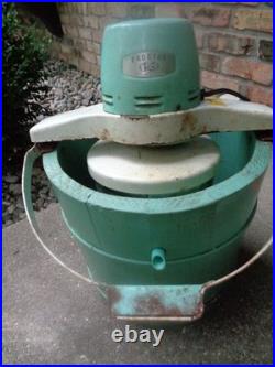 Vtg Proctor Silex Electric Ice Cream Freezer Maker TEAL BLUE WOOD BUCKET Works